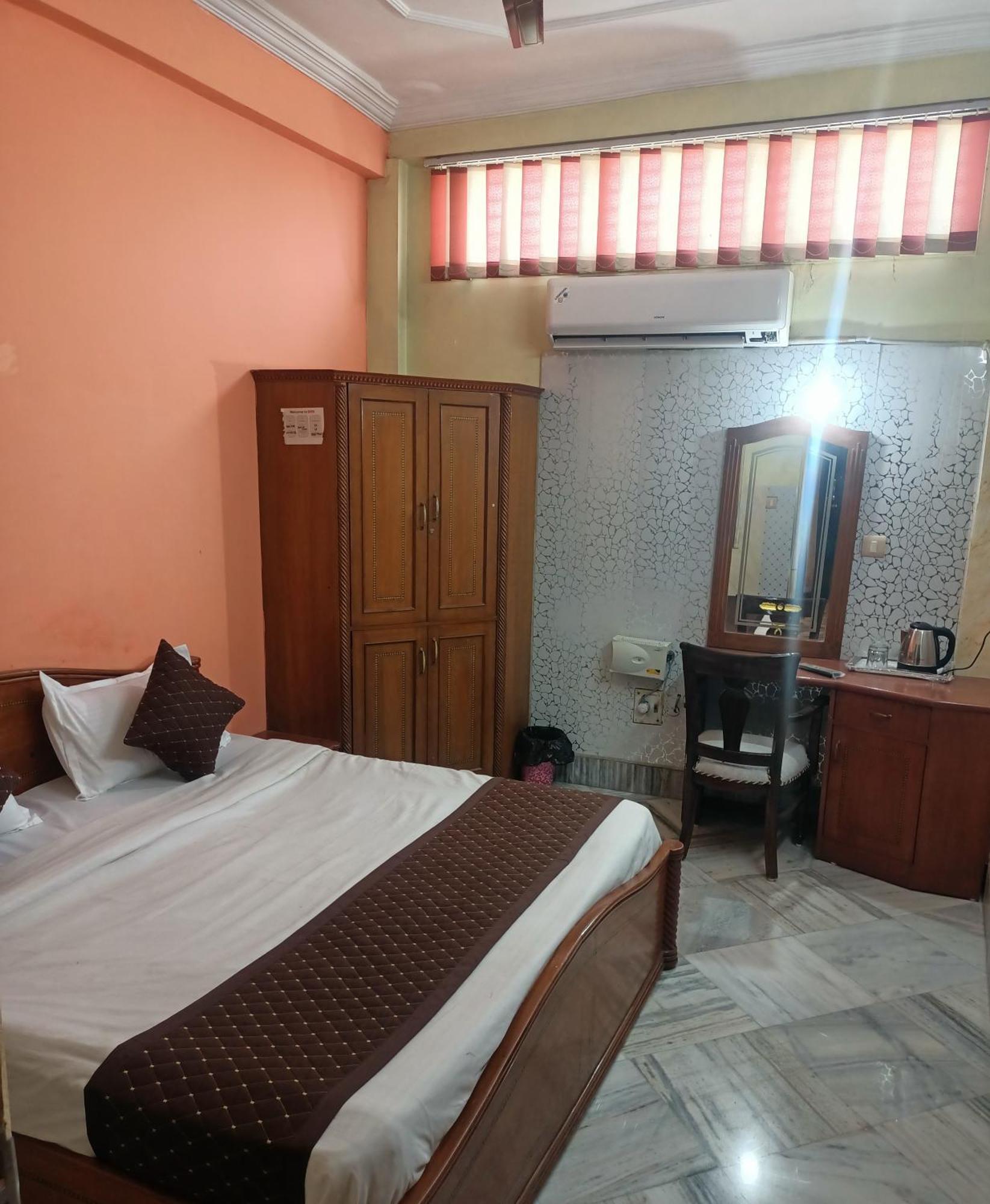Hotel Riz Varanasi Eksteriør bilde