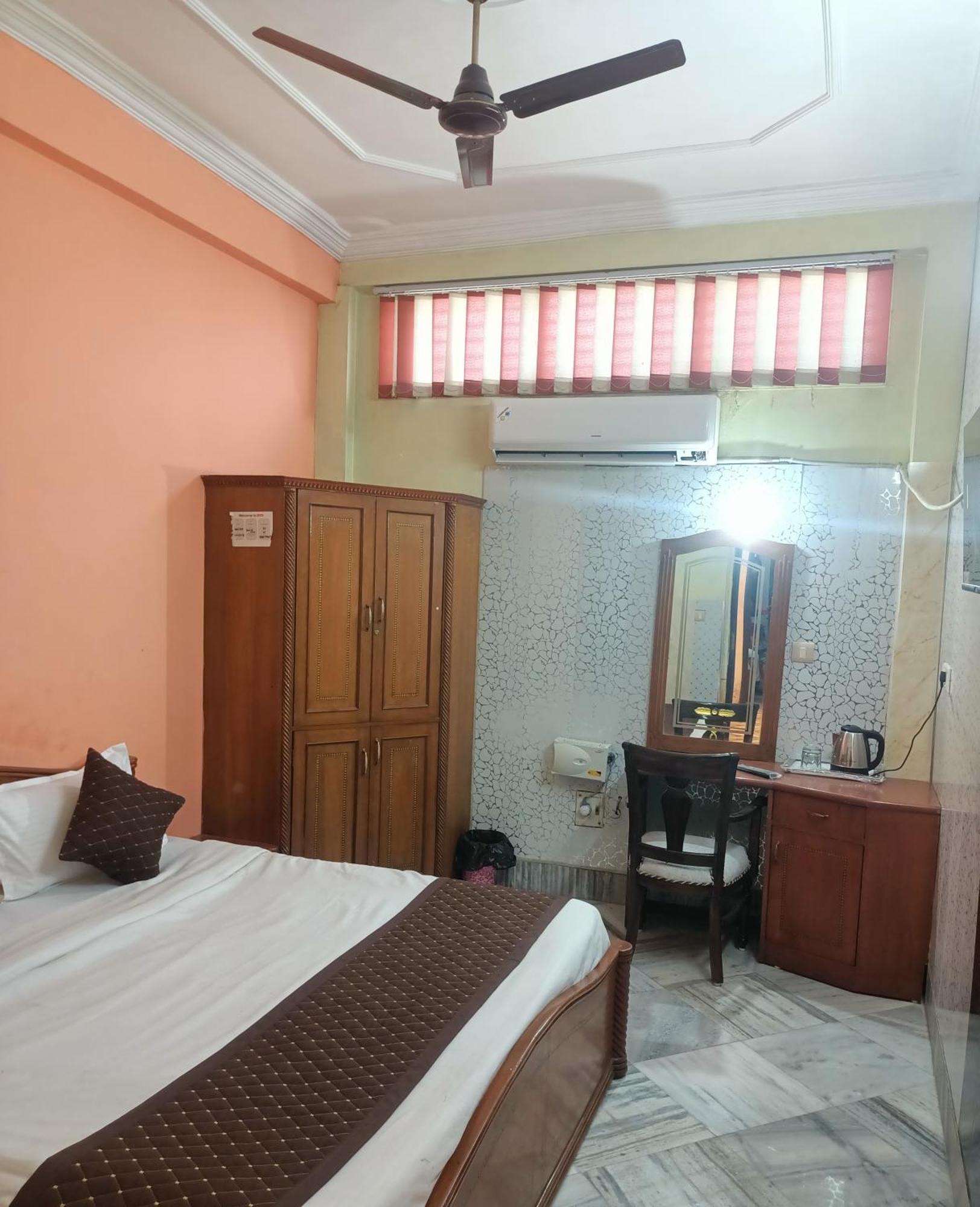 Hotel Riz Varanasi Eksteriør bilde